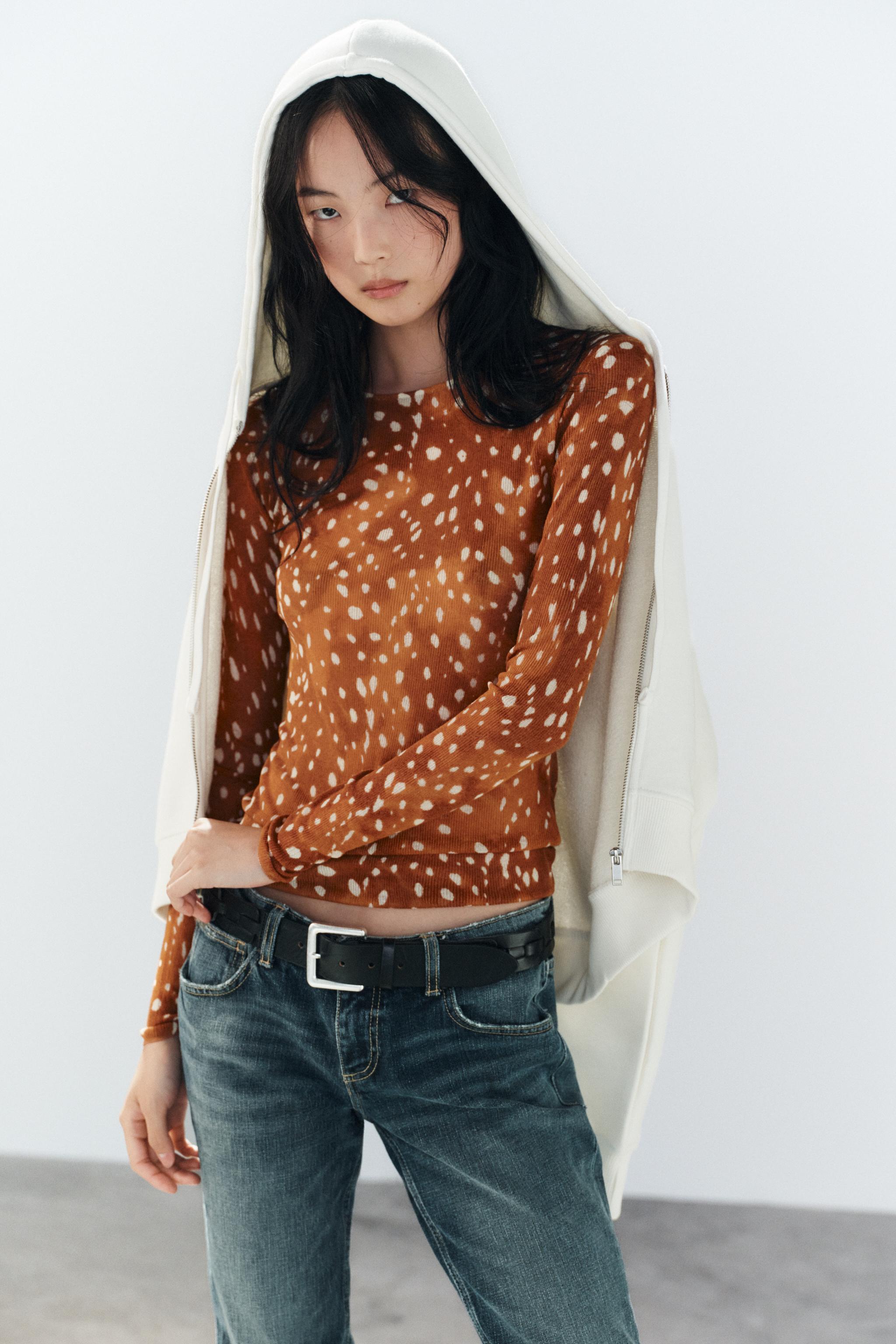 ANIMAL PRINT KNIT TOP